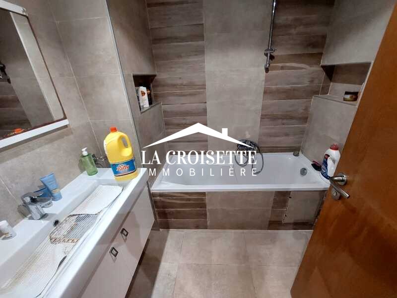 Appartement S+3 vue sur mer à La Marsa